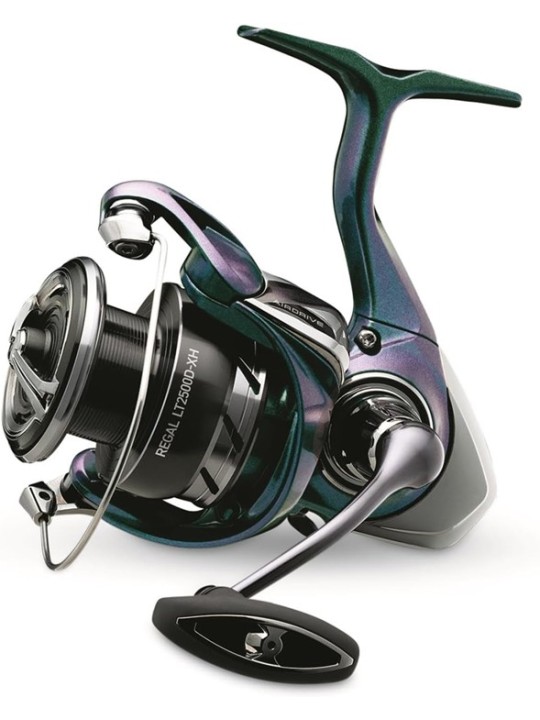 Carrete Spinning Daiwa Regal LT 9+1 Balineras